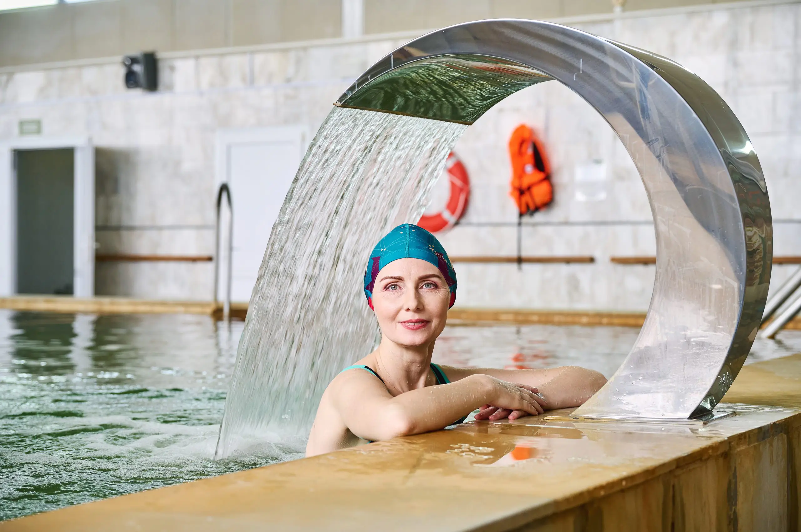 Бассейн с минеральной водой в санатории Евромед Омск